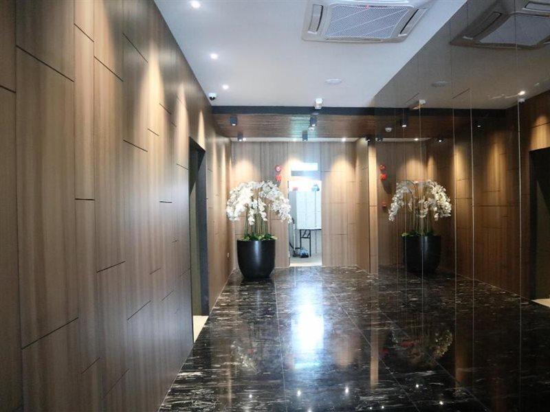 Roxy Hotel Padungan Кучинг Экстерьер фото