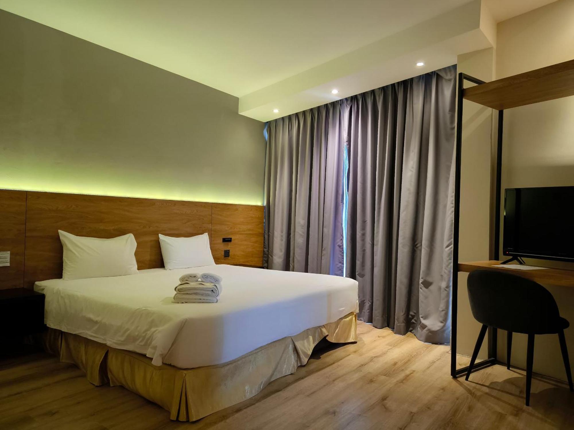 Roxy Hotel Padungan Кучинг Экстерьер фото