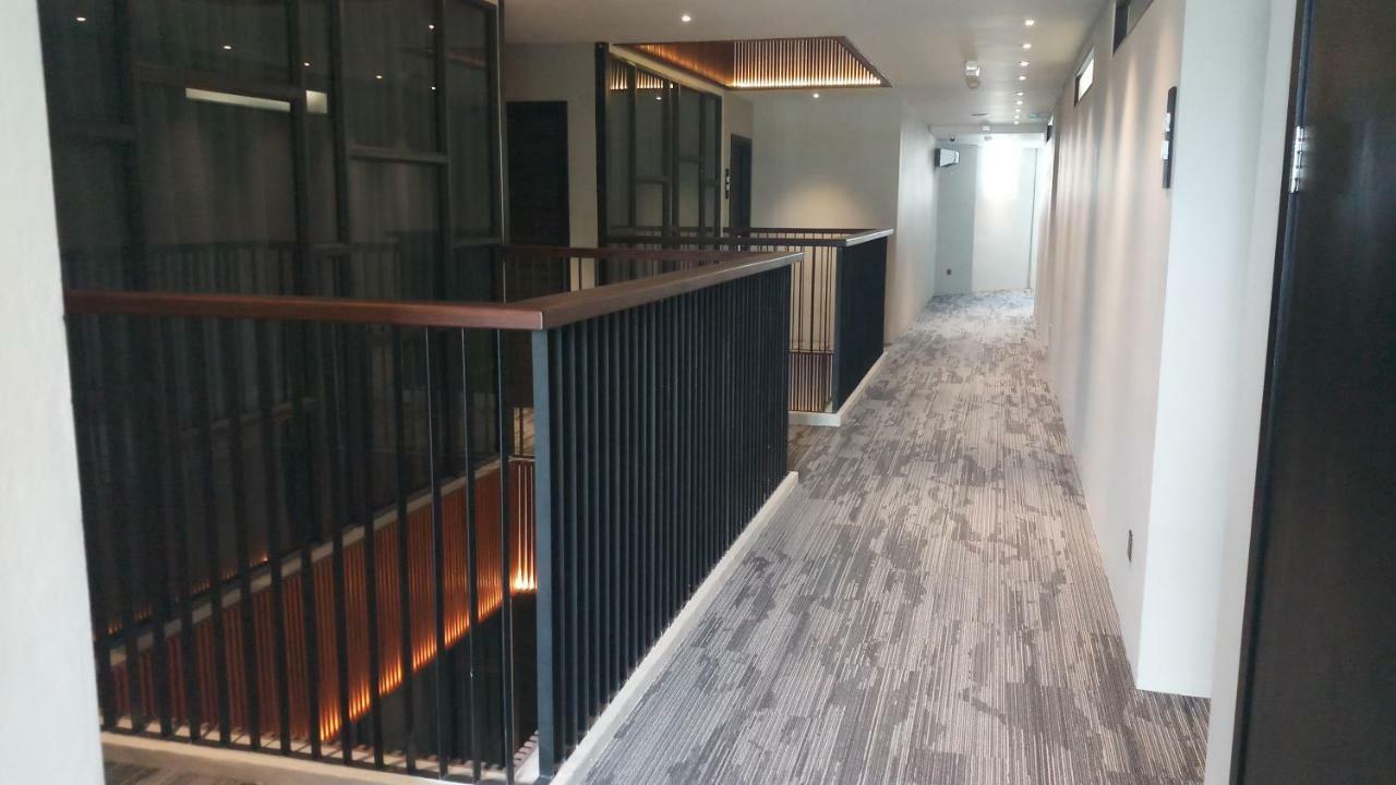 Roxy Hotel Padungan Кучинг Экстерьер фото