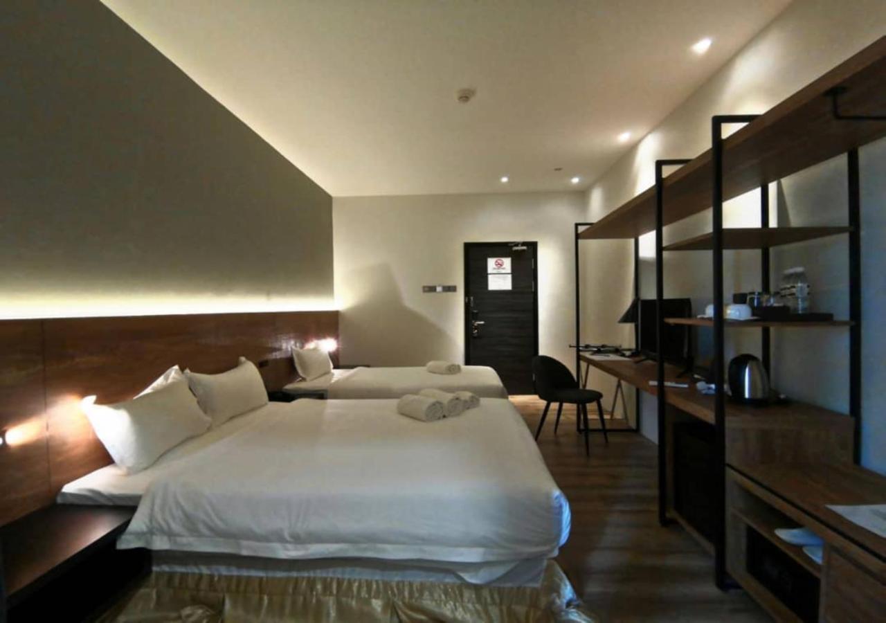 Roxy Hotel Padungan Кучинг Экстерьер фото